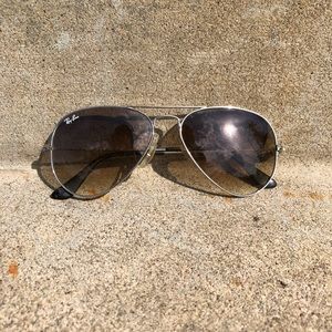 Ray-ban aviator sunglasses